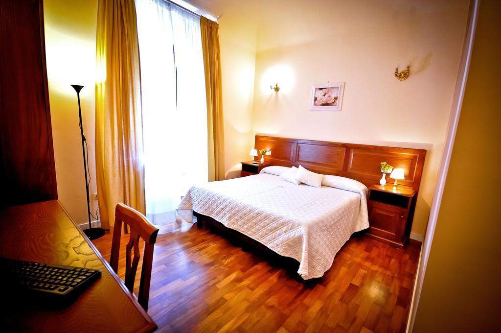 Relais Cavour Hotel Rom Værelse billede