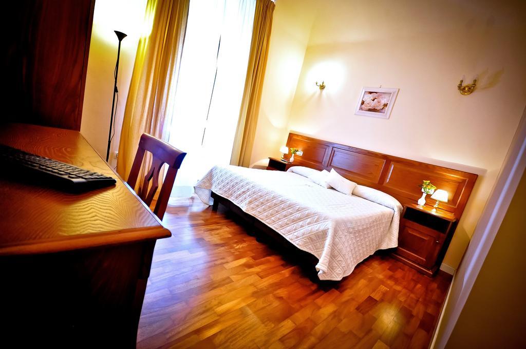 Relais Cavour Hotel Rom Værelse billede